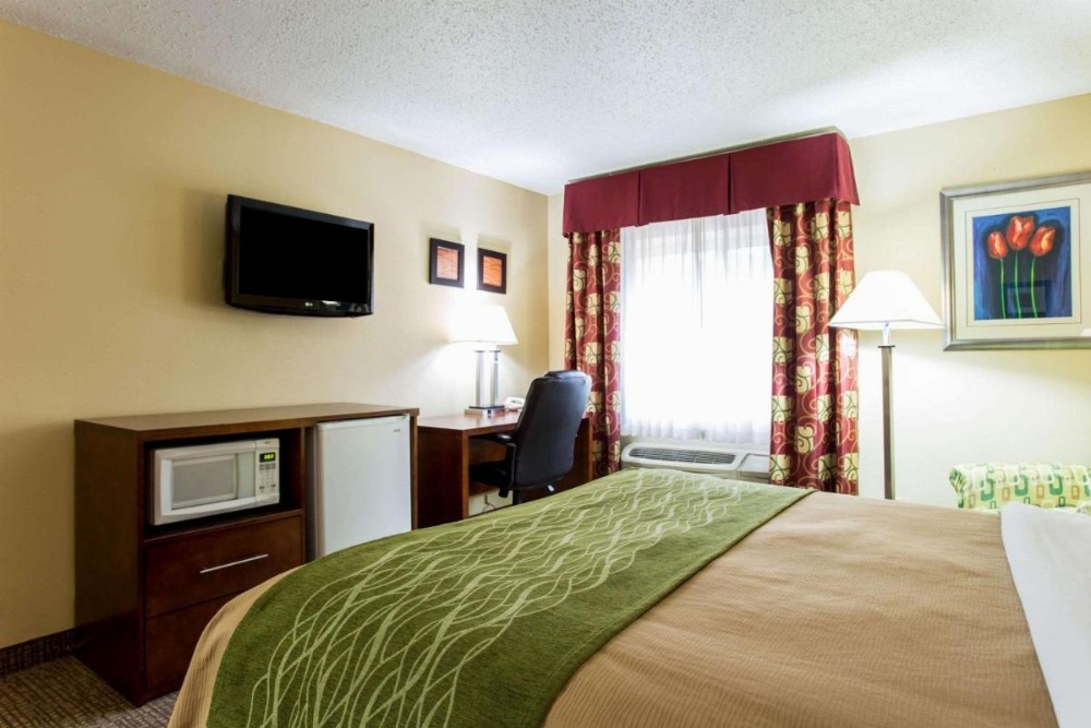 Room image 3