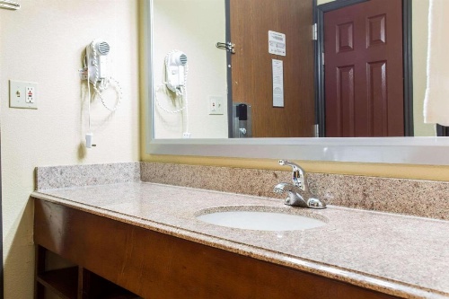 Comfort Inn Columbia - Bush River image 37