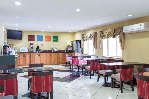 Comfort Inn Columbia - Bush River image 6
